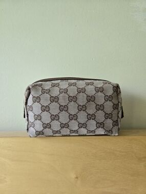 RARE Vintage Gucci Pink GG Monogram Canvas Cosmetic Pouch Bag